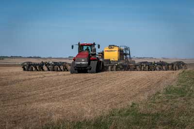 Jon Zdunich’s 80 foot seeding rig – May 2017